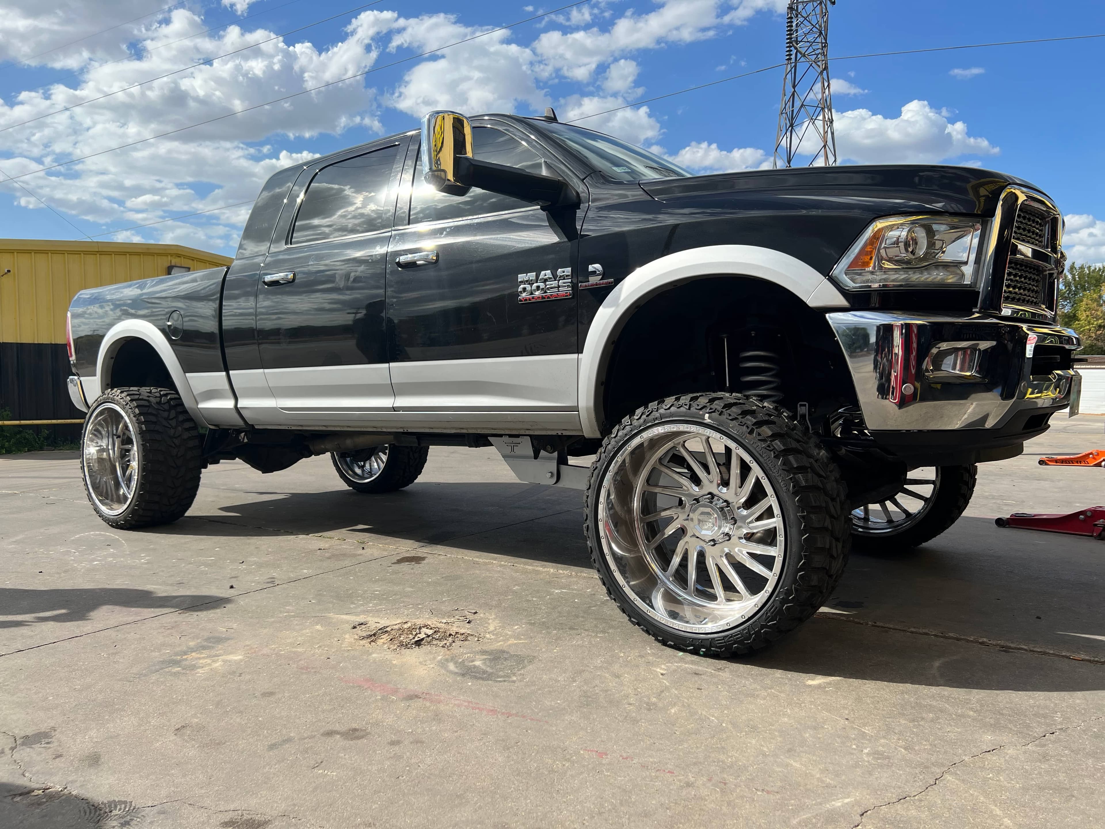 RAM 2500 / 3500 RADIUS ARM INSTALLATION