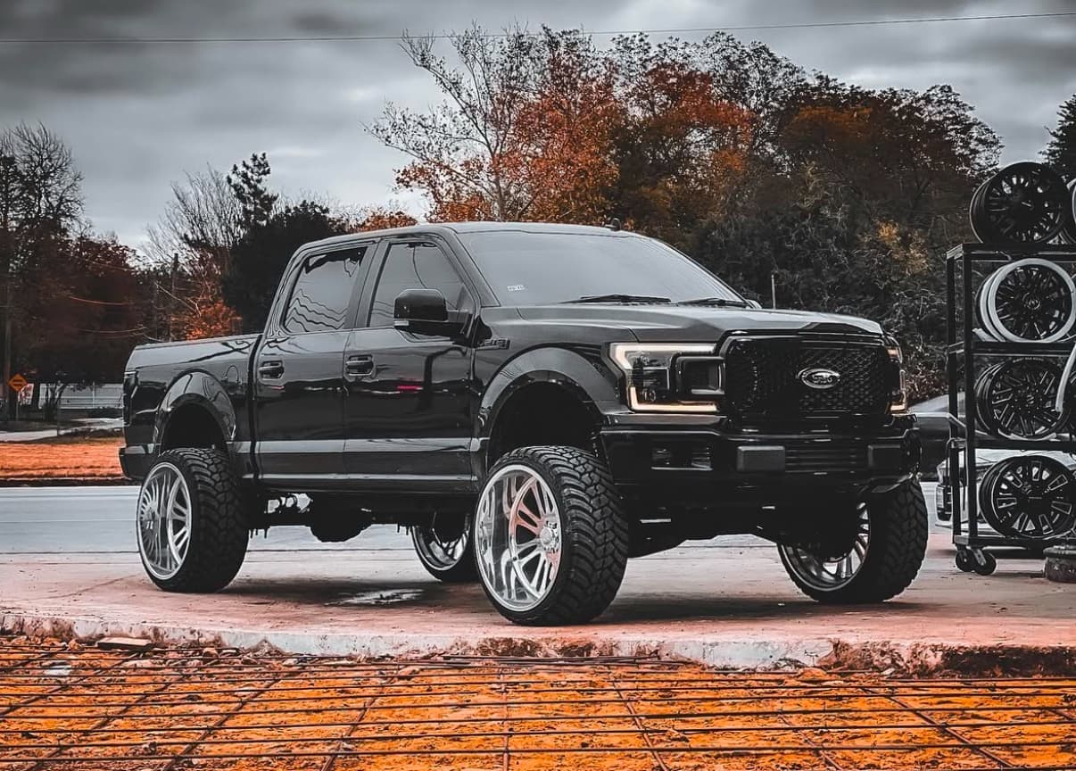 FORD F-150 / F-250 LIFT KIT INSTALLATION